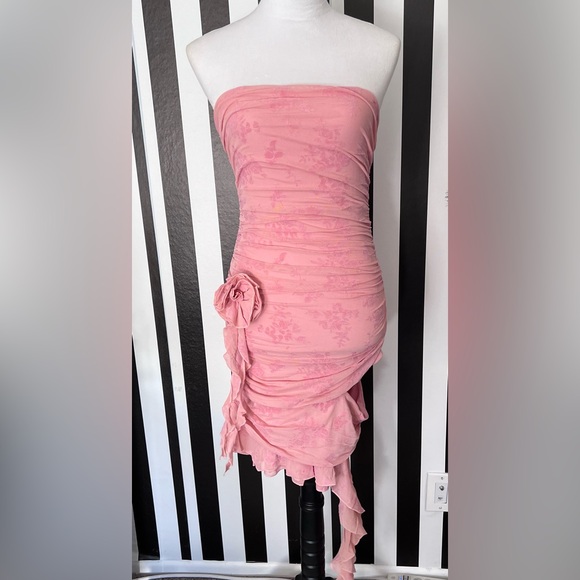 Blush Pink Strapless Floral Print Ruched Cutout Draped Mini Dress - NWT - Picture 6 of 10